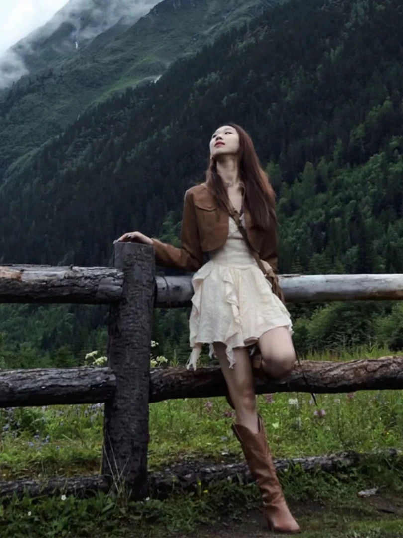 设计感棕色复古pu皮衣外套女士小个子短款夹克上衣港风美拉德穿搭