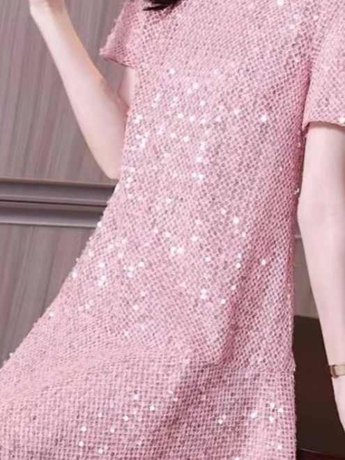 直播间专用图片潮流时尚高端大气上档次女装