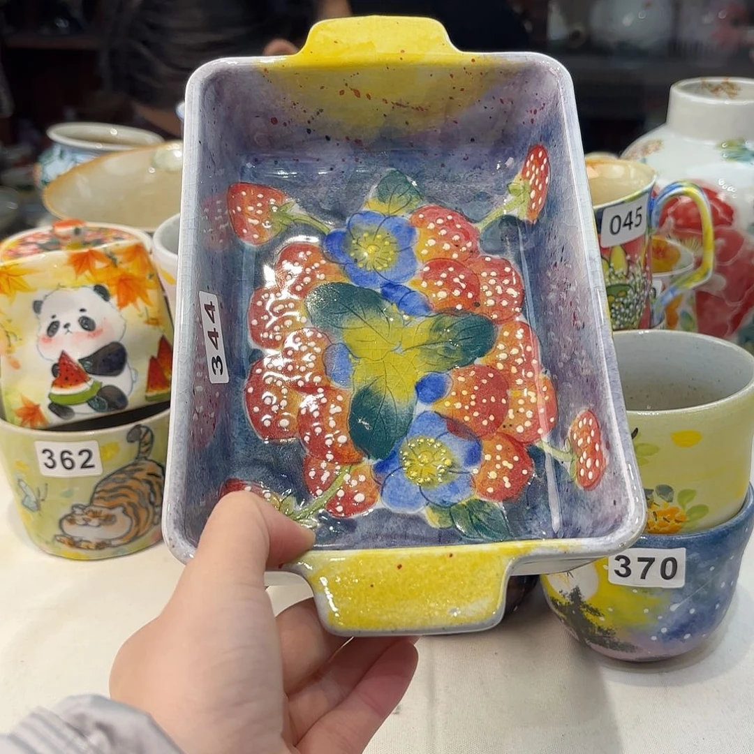 瓷片兔兔好可爱呀打个