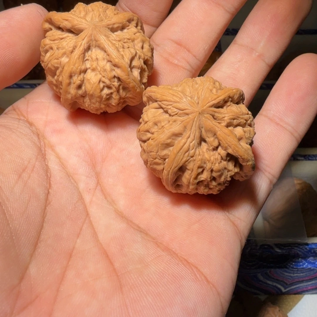 吊坠文玩核桃四棱