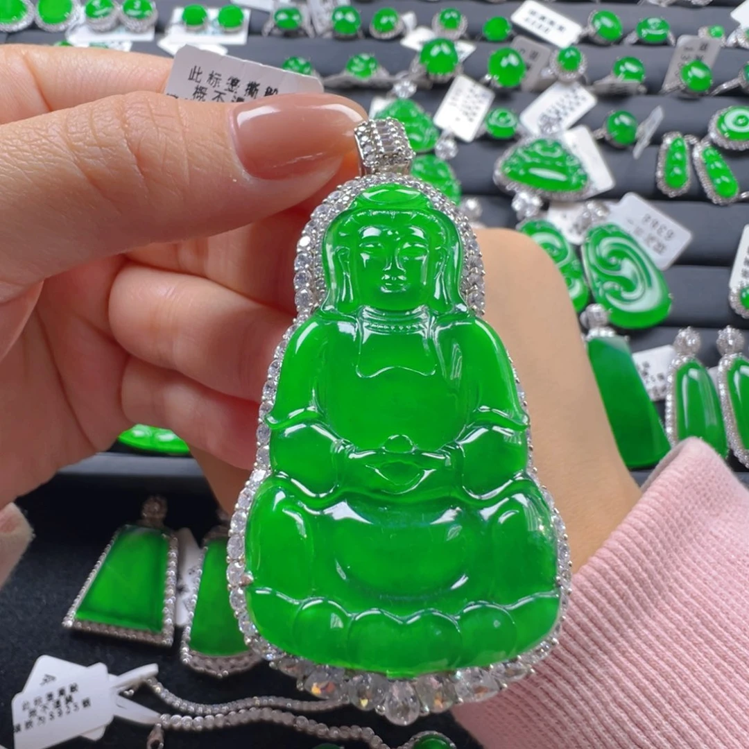 翡翠银S925镶嵌颈饰观音