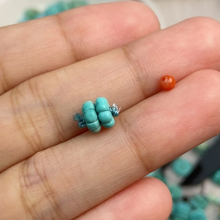 南红玛瑙未镶嵌珠宝奇石