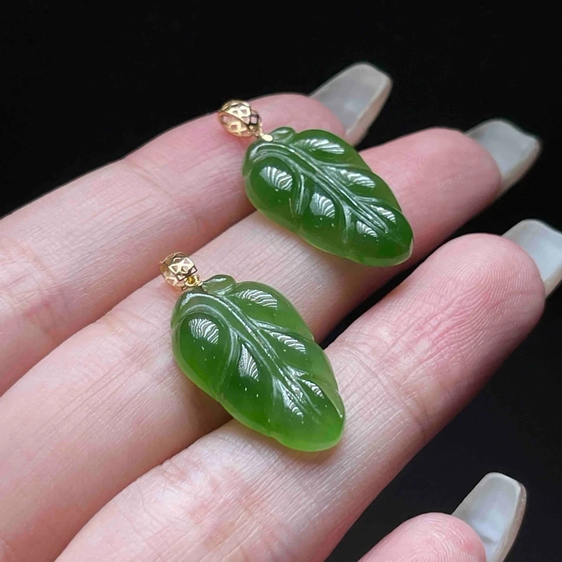 【魏来意】18K和田玉叶子吊坠-20*12*4mm【多样性发一】