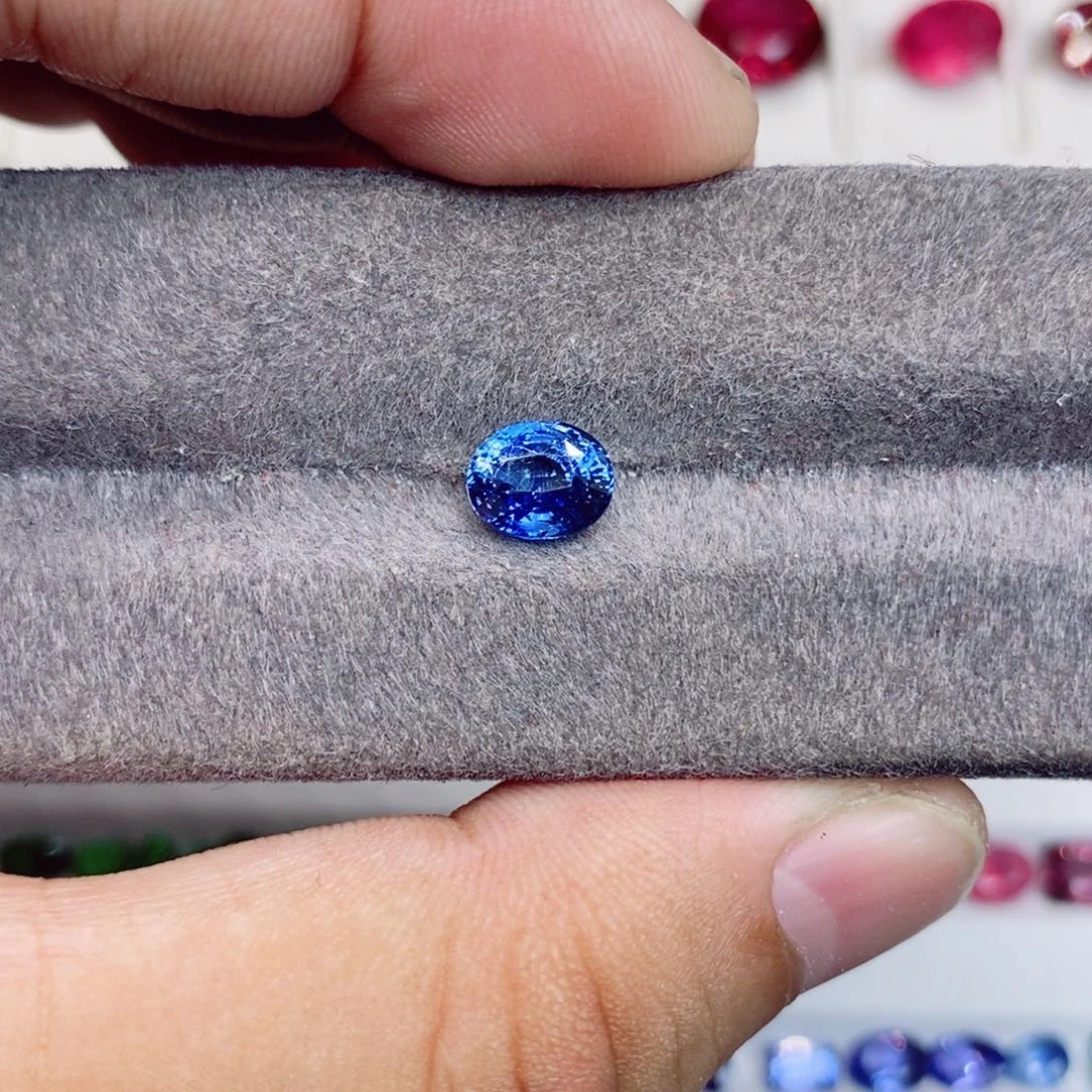 蓝宝石裸石未镶嵌蓝宝石2.24克拉