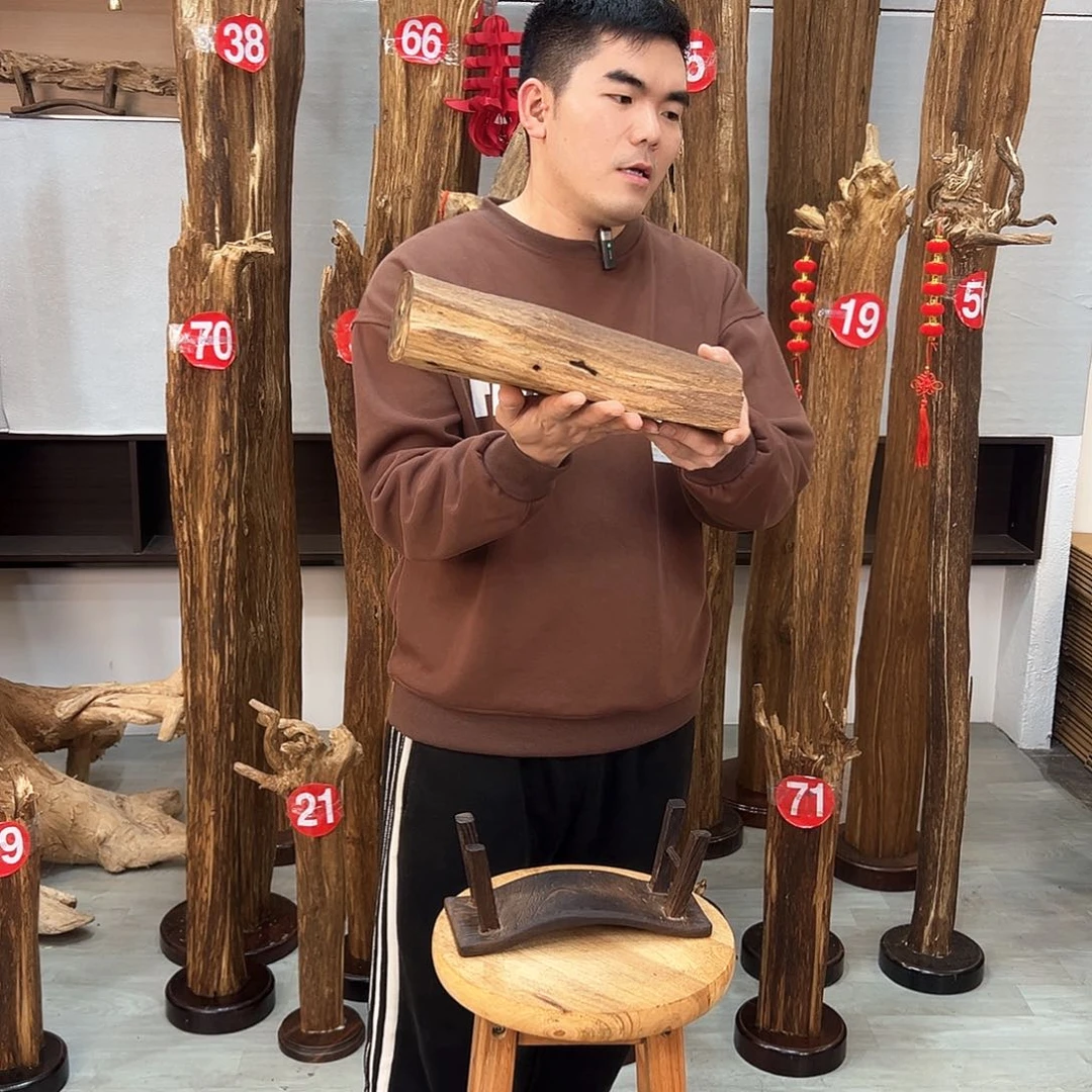 沉香摆件自***翔沉香摆件