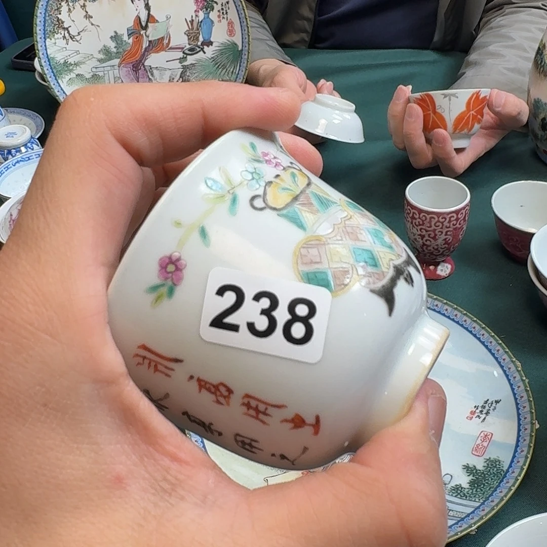 香港精品老瓷器微瑕慎拍