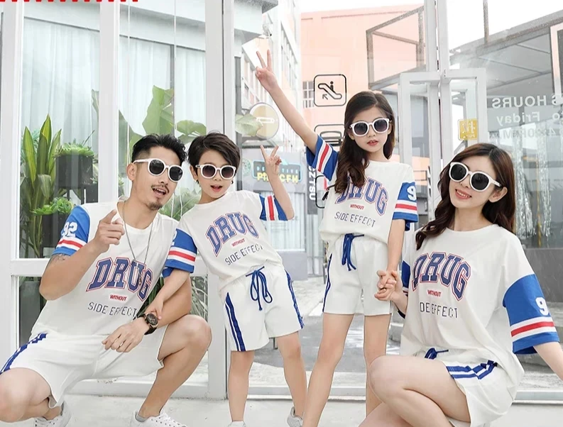 D2中上白色亲子装短袖