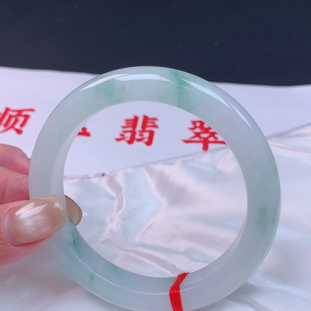 【闪购商品】未镶嵌手镯翡翠57+