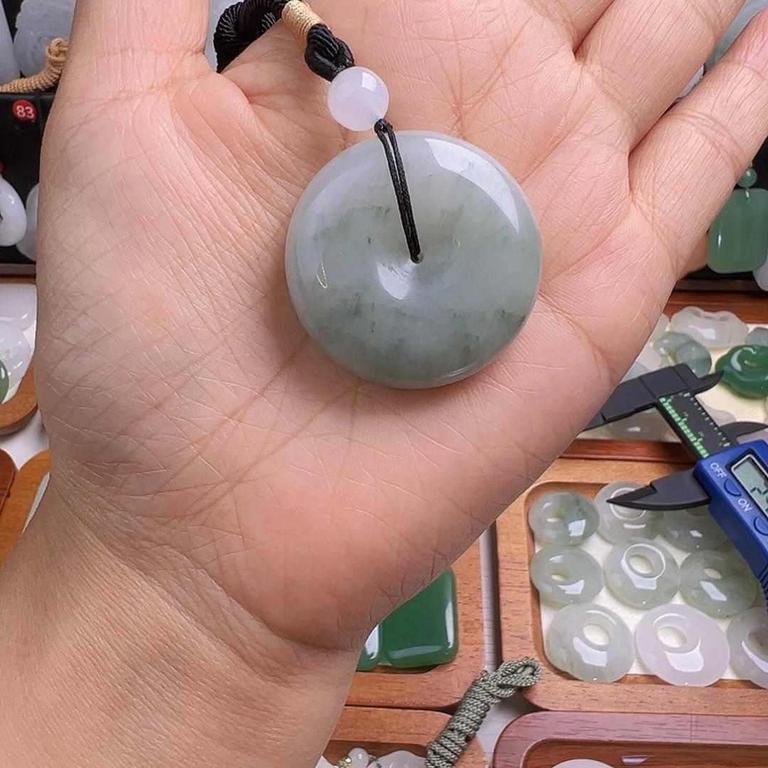 石英质玉手镯未镶嵌霞*