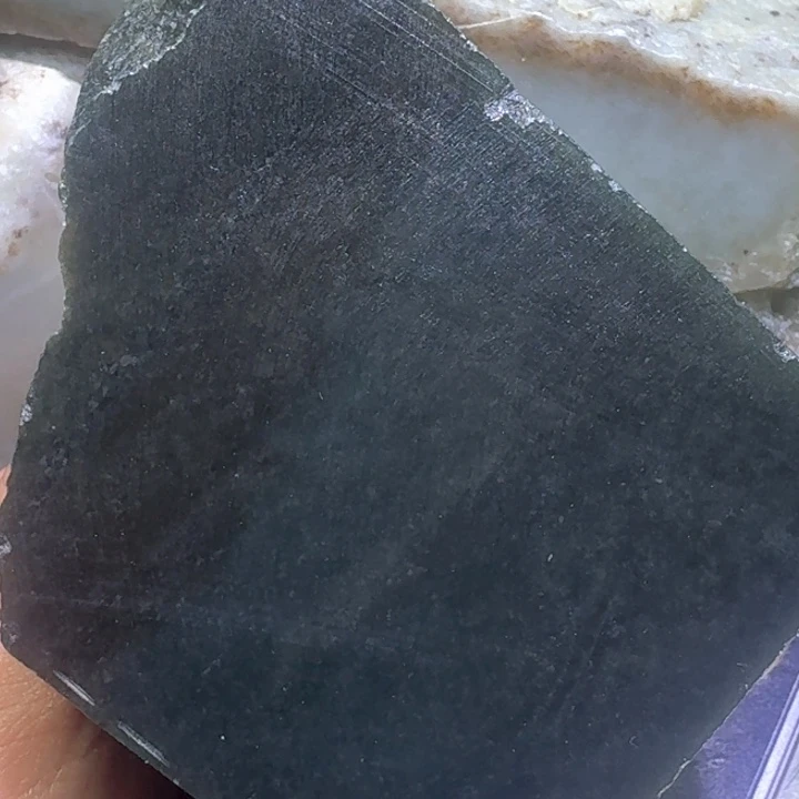 和田玉未镶嵌珠宝半成品