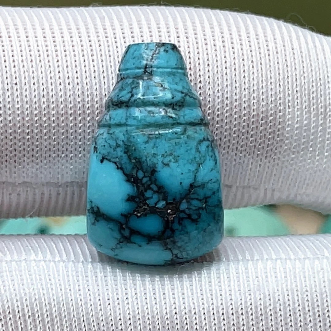 绿松石未镶嵌挂件