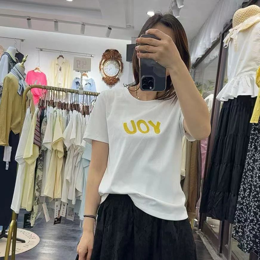 夏季新品刺绣工艺字母图案简约百搭休闲舒适圆领短袖T恤衫上衣女