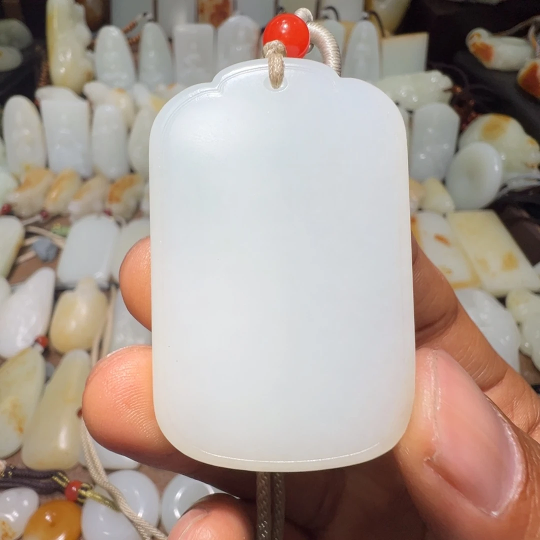 和田玉吊坠(不含链)未镶嵌C***!