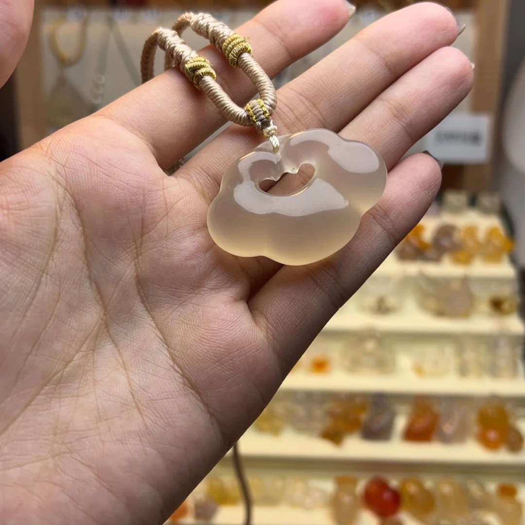 无***开合金颈饰玛瑙/玉髓