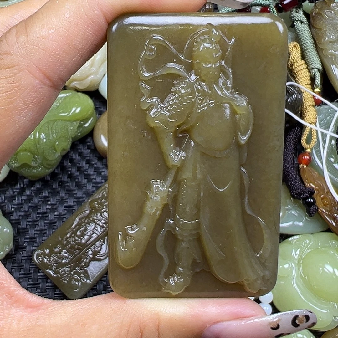 田***新和田玉未镶嵌颈饰