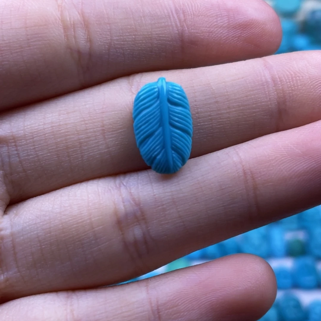 绿松石未镶嵌天然原矿绿松石雕件