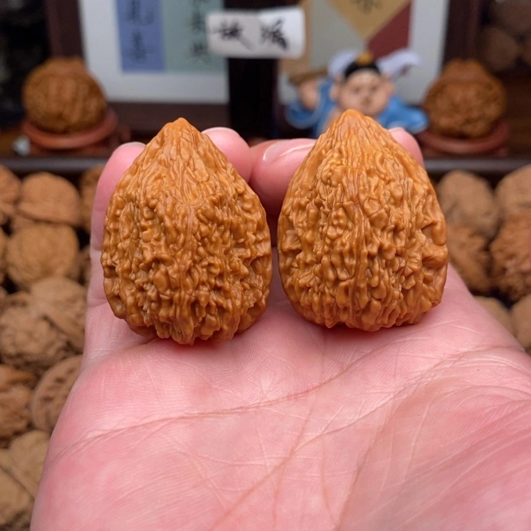 文玩核桃吊坠塔尖31