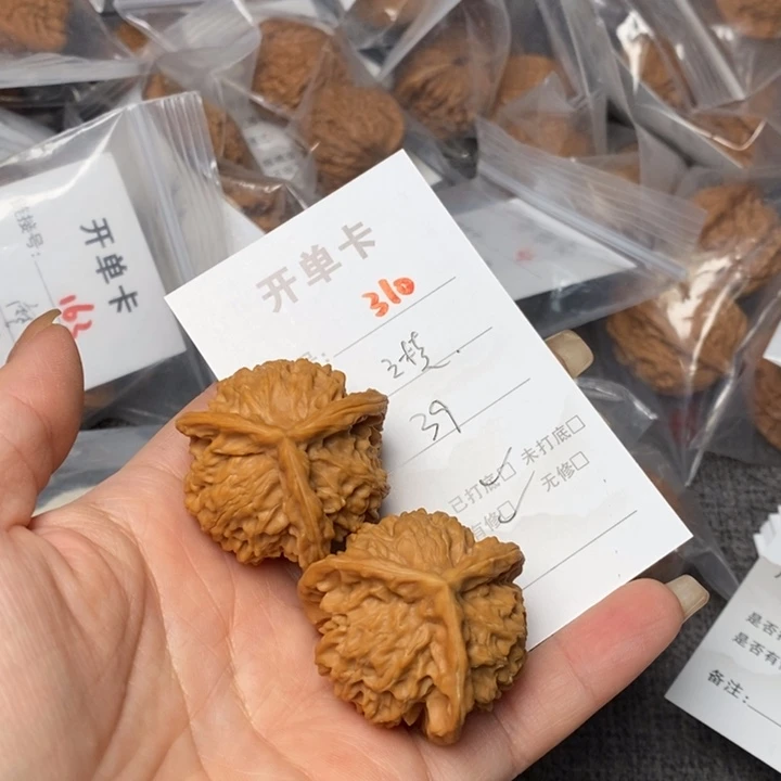 文玩核桃把件310后哈哈