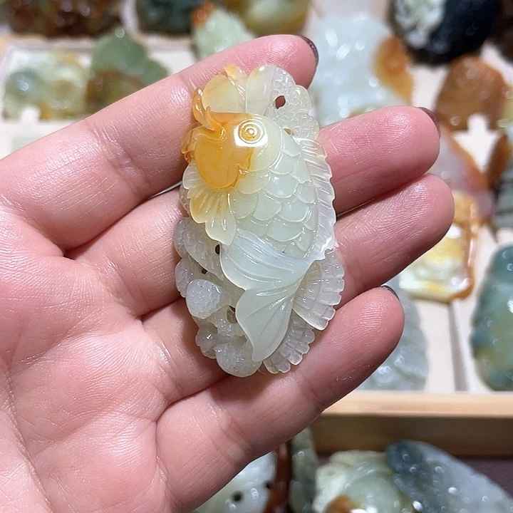 岫玉吊坠(不含链)未镶嵌漂*