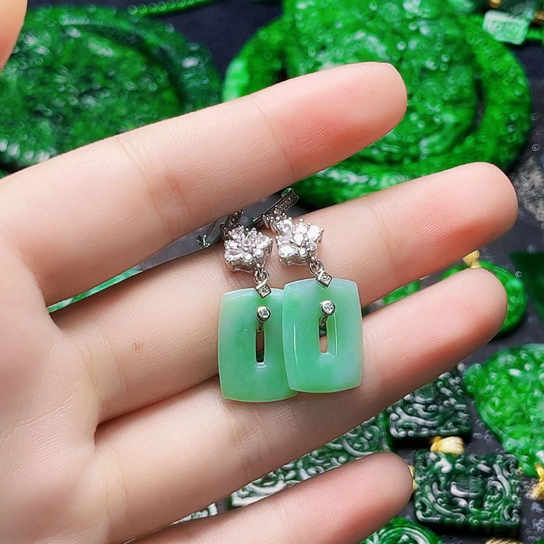 颈饰银S925镶嵌翡翠多样性