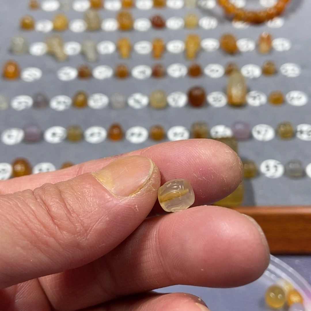 爱***滑玛瑙/玉髓合金颈饰珠