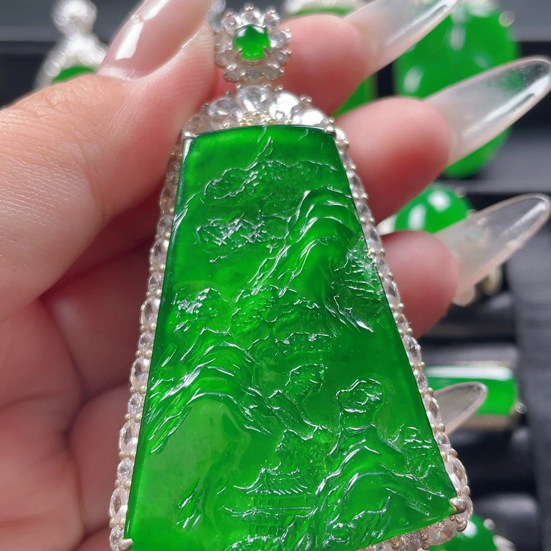 颈饰银S925镶嵌翡翠山水牌