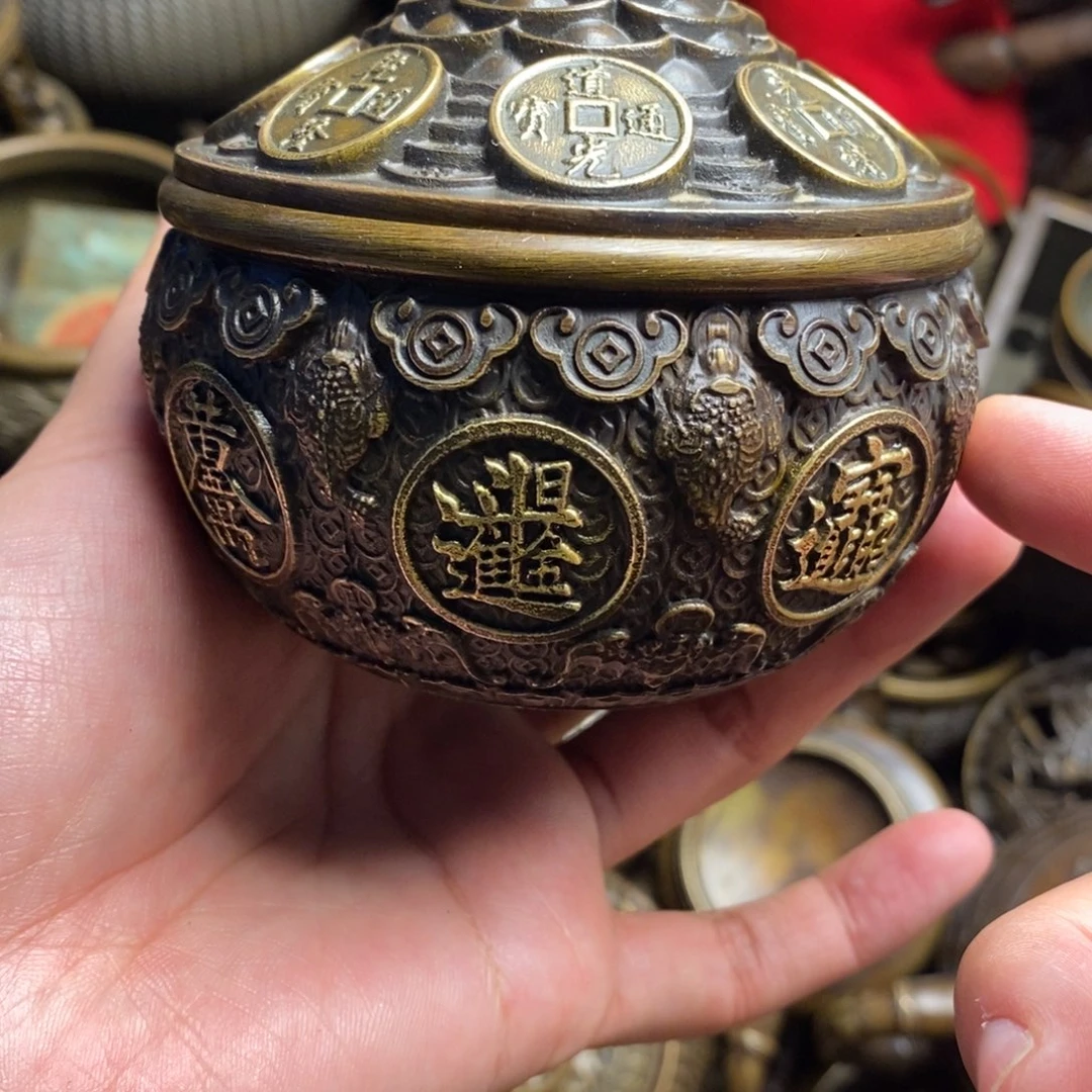 精美铜器做工精良