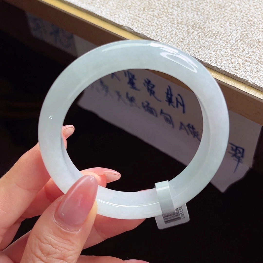 翡翠未镶嵌手镯手镯