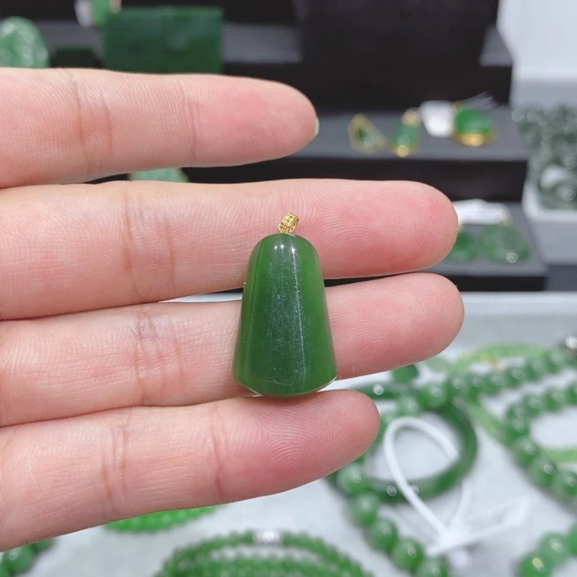 【闪购商品】和田玉（糖玉）颈饰18K金镶嵌