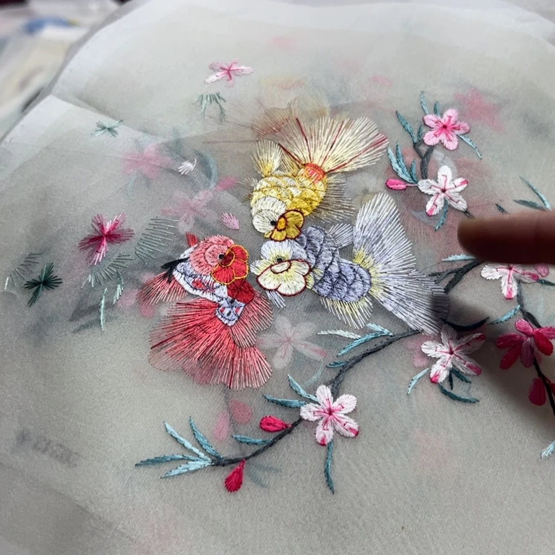 刺绣纯手工制作的一款