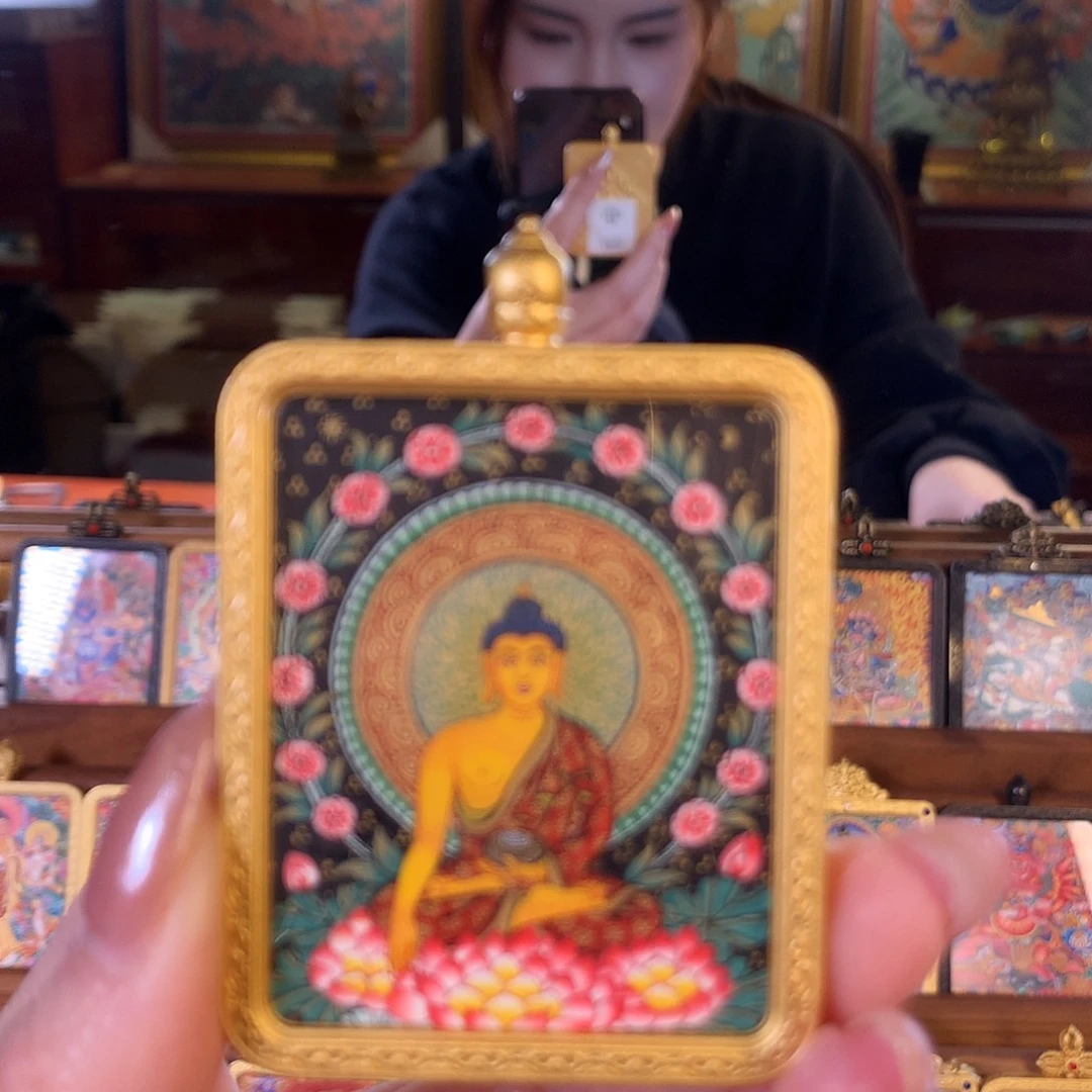 三***.吊坠热贡纯手绘唐卡释迦牟尼