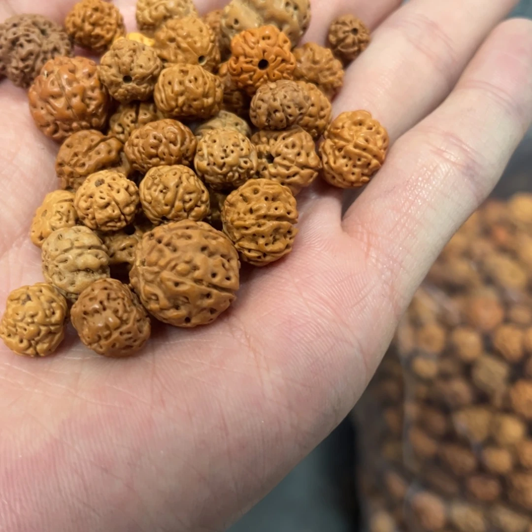 【闪购商品】白玉菩提吊坠z10-15/100+50颗微瑕