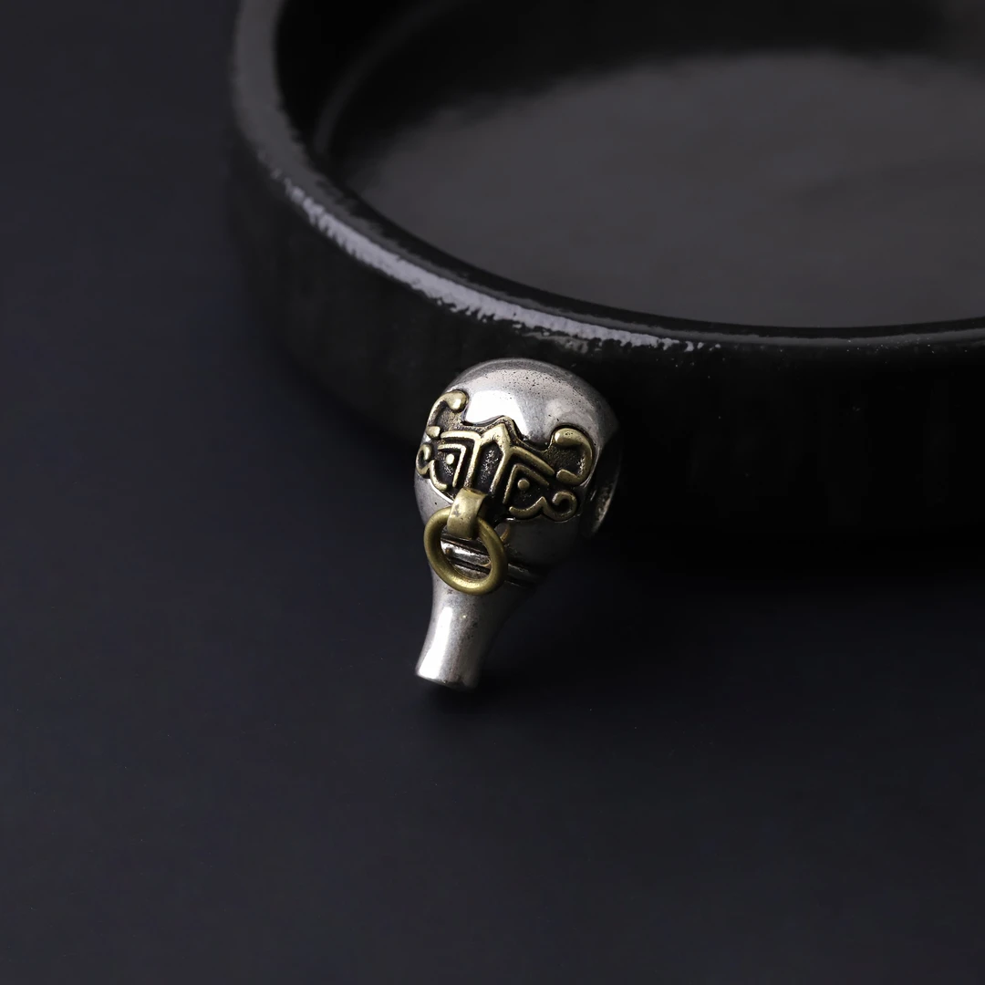 S2244白铜佛头配饰三通对孔12mm