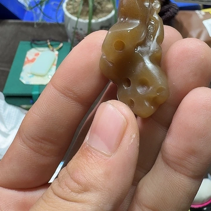 未镶嵌和田玉（糖玉）车挂