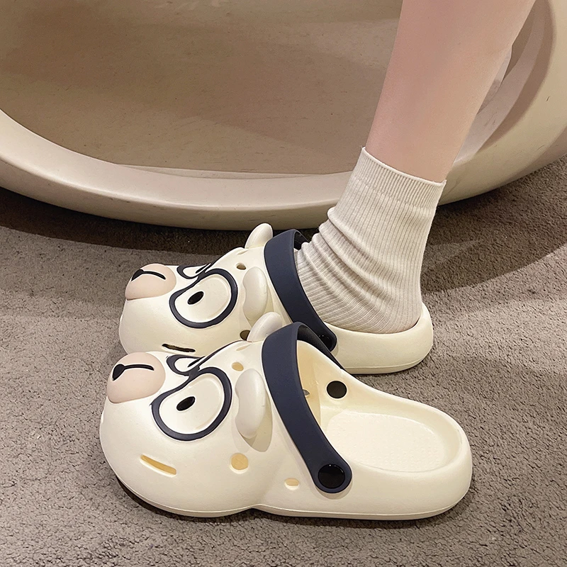 2025新款洞洞鞋女夏季外穿卡通可爱眼镜熊厚底防滑沙滩包头凉拖鞋