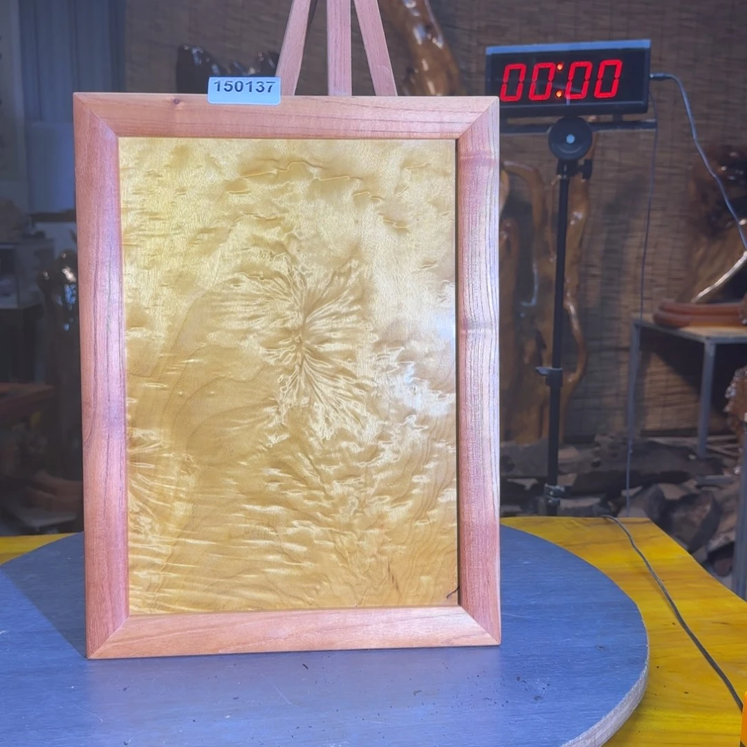 鱼*?金丝楠木饰文创产品