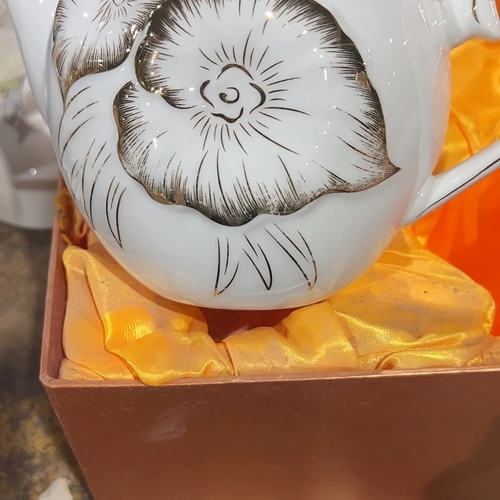 大号，11111111微瑕带盖，1111