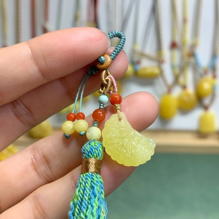 蜜蜡未镶嵌裸石配饰