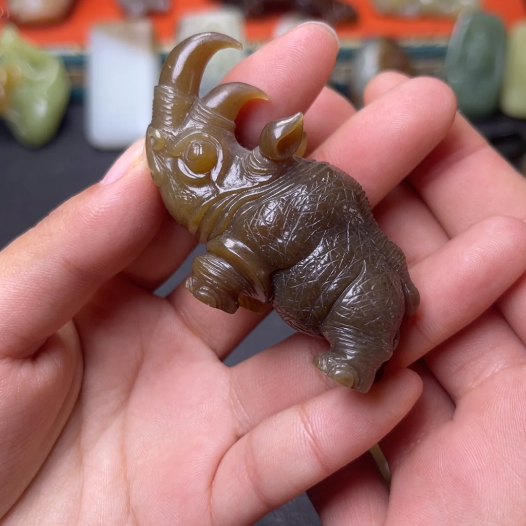 和田玉把件未镶嵌祤*?