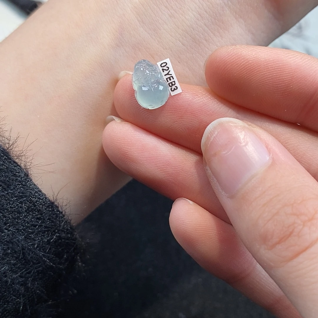 翡翠颈饰未镶嵌天然翡翠