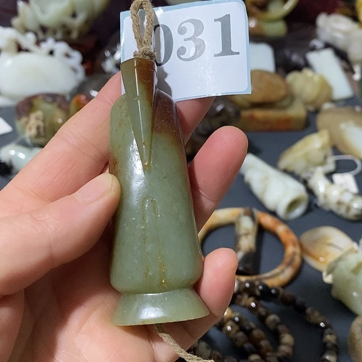 和田玉（糖玉）未镶嵌颈饰