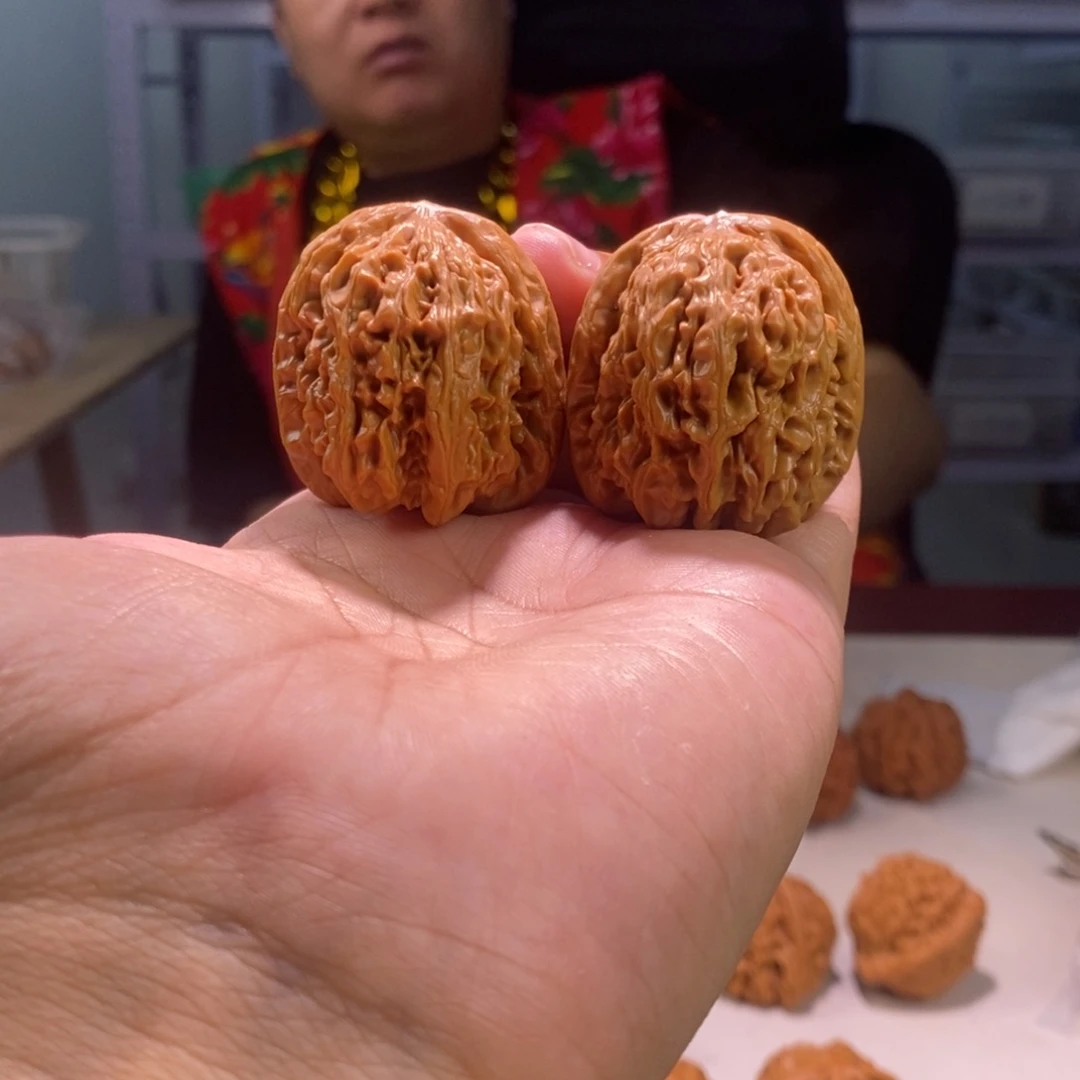 文玩核桃把件红锦鲤37尺031