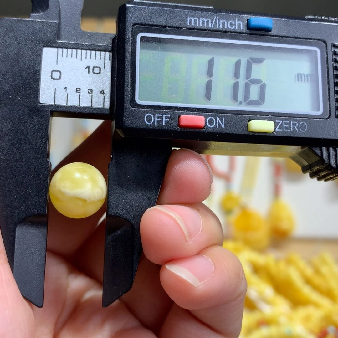 琥珀未镶嵌裸石特价