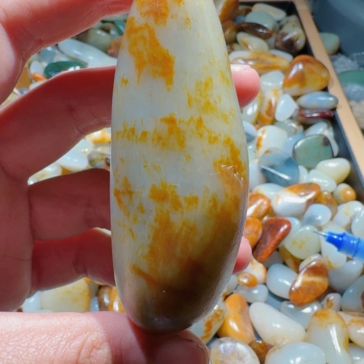 和田玉未镶嵌挂件127克