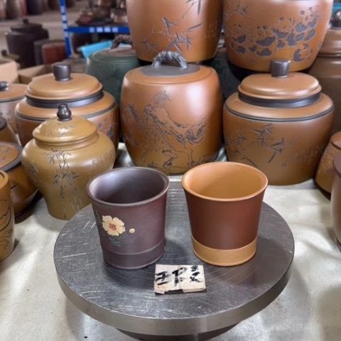 紫砂茶杯嗯*。。。。。。。。