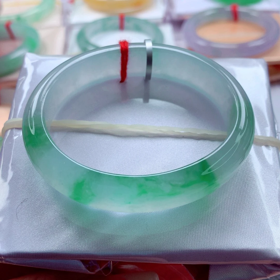 未镶嵌手镯翡翠55.3贵妃冰阳绿中六品质 敏