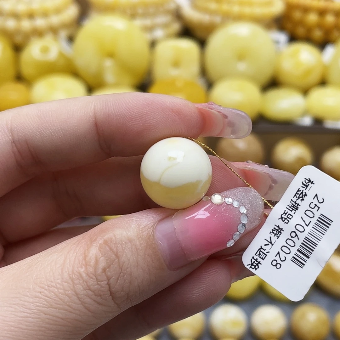 裸石琥珀未镶嵌15.0mm浓蜡妖花圆珠皮色