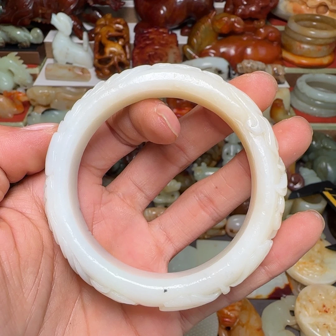 皇***勒和田玉未镶嵌挂件