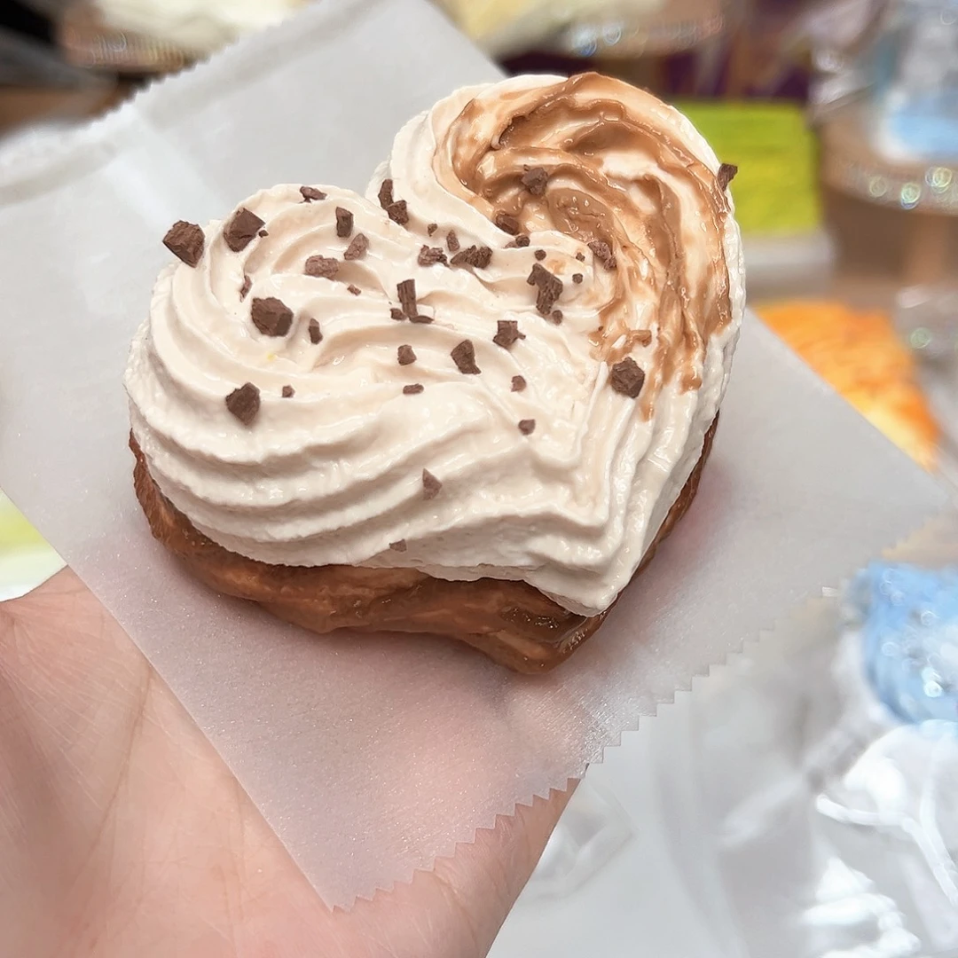 硅胶奶咖色双层爱心奶油180g