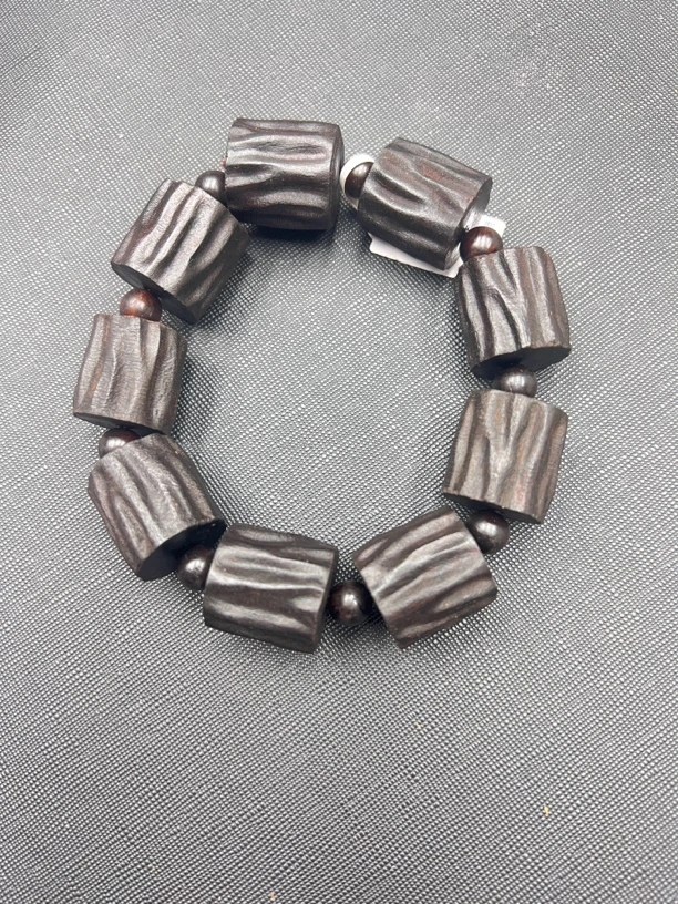 298沉木桶珠手串